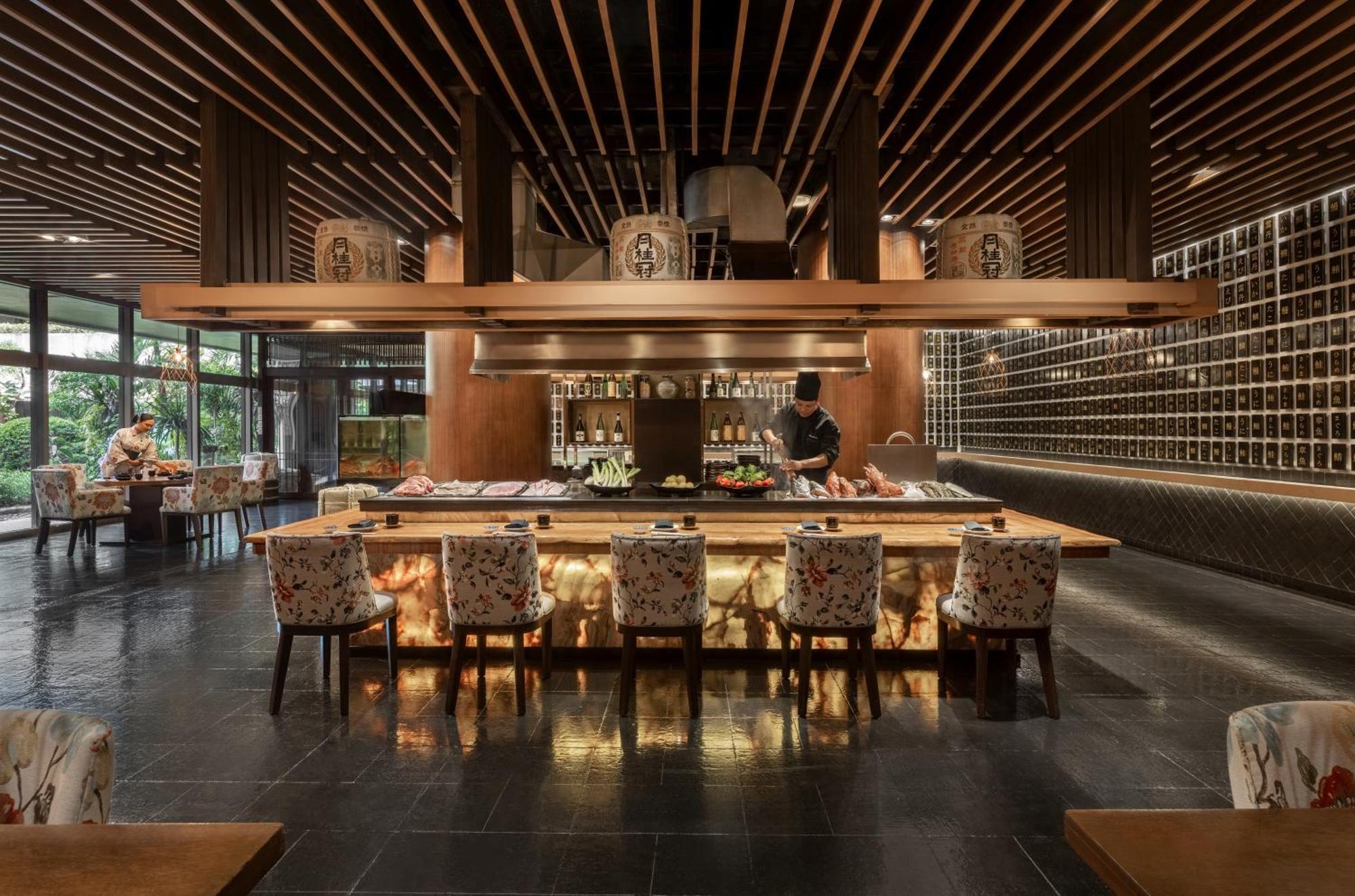 Dusit Thani Manila Μακάτι Εξωτερικό φωτογραφία The restaurant's interior