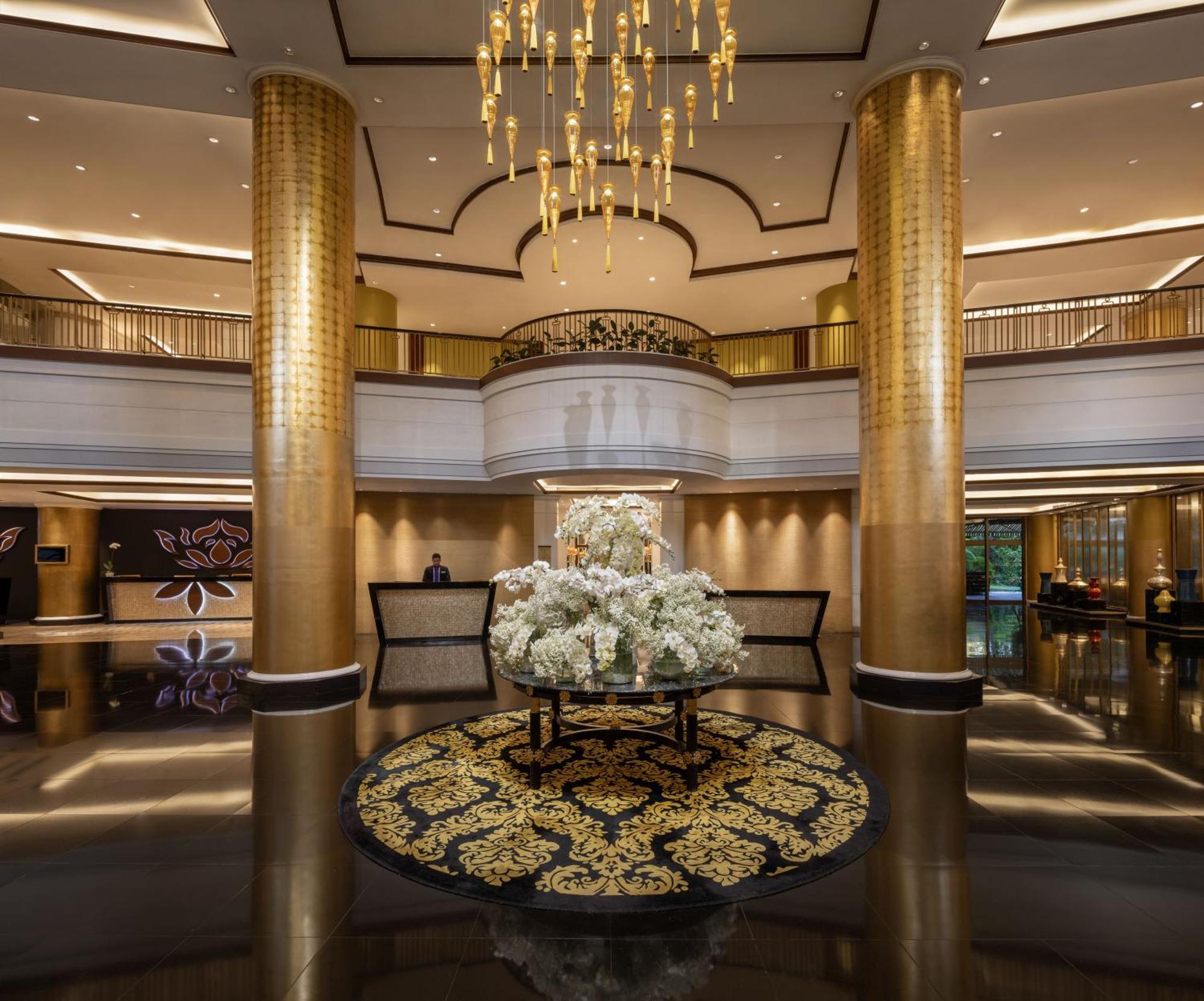 Dusit Thani Manila Μακάτι Εξωτερικό φωτογραφία The lobby of the hotel